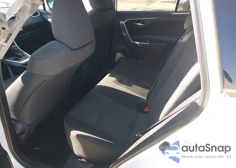 2019 Toyota Rav4 Xle z USA, uszkodzony, nr VIN 2T3W1RFV0KW027289